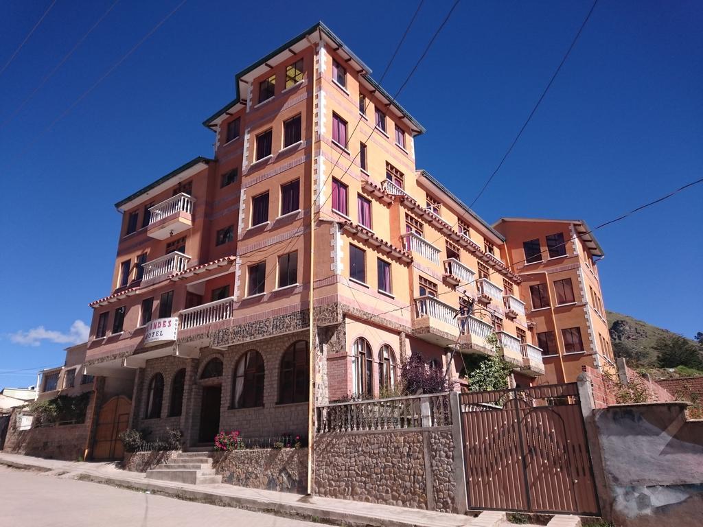 Hostal Real Los Andes Del Lago Copacabana  Ngoại thất bức ảnh