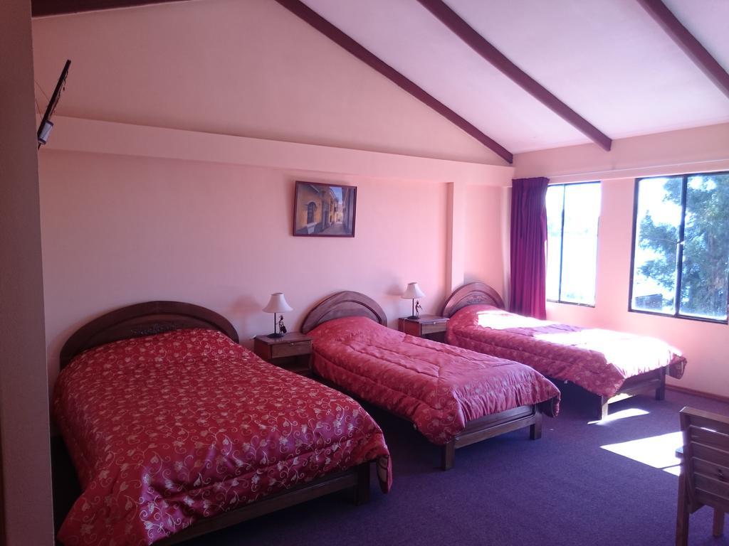 Hostal Real Los Andes Del Lago Copacabana  Ngoại thất bức ảnh