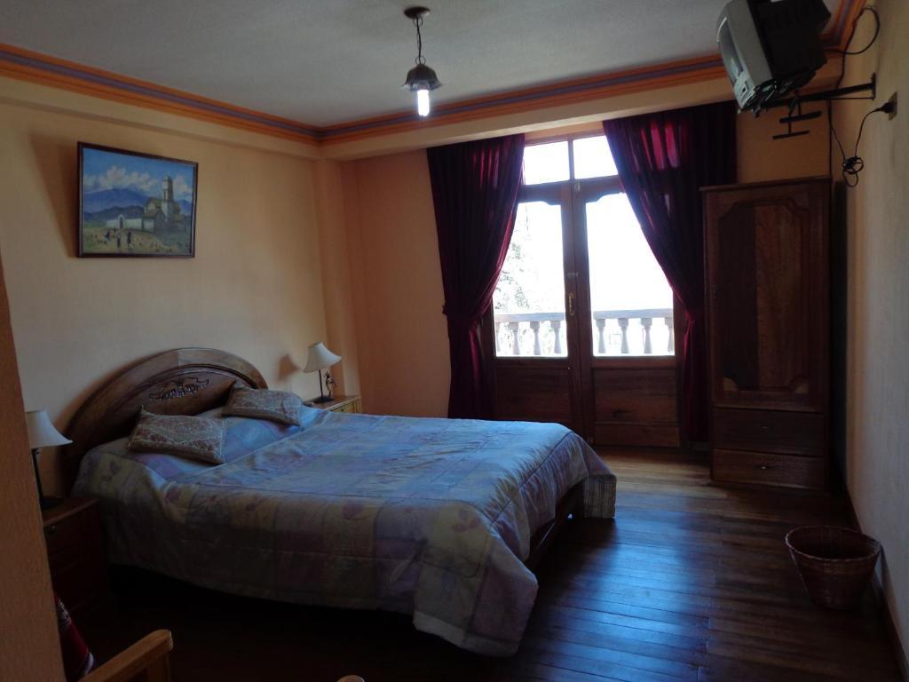 Hostal Real Los Andes Del Lago Copacabana  Ngoại thất bức ảnh