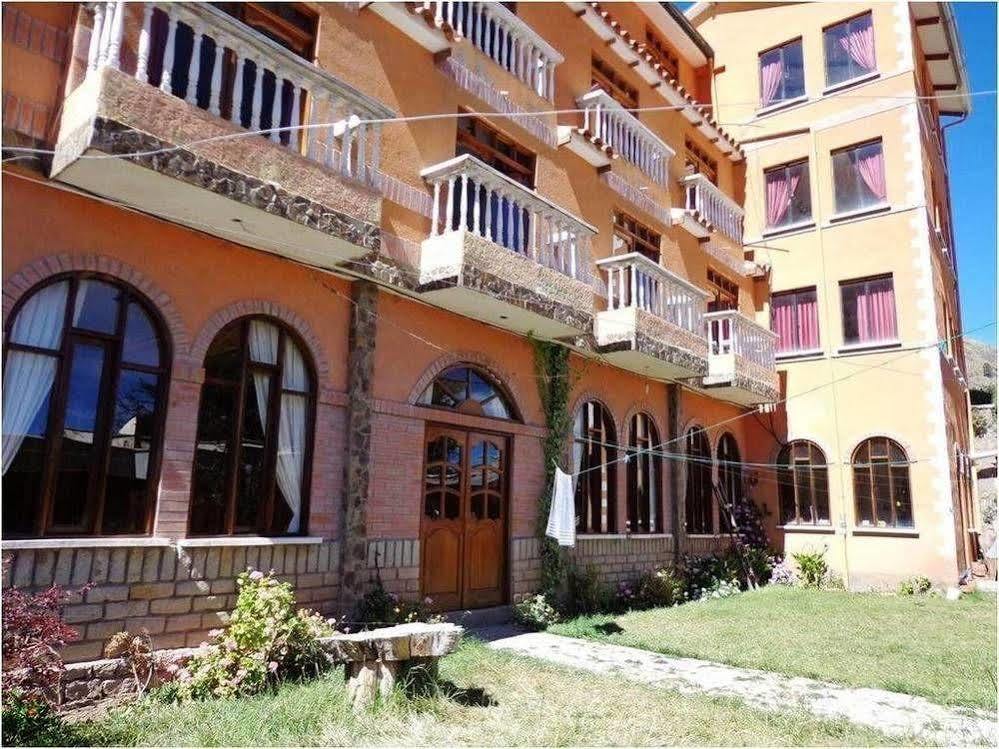 Hostal Real Los Andes Del Lago Copacabana  Ngoại thất bức ảnh