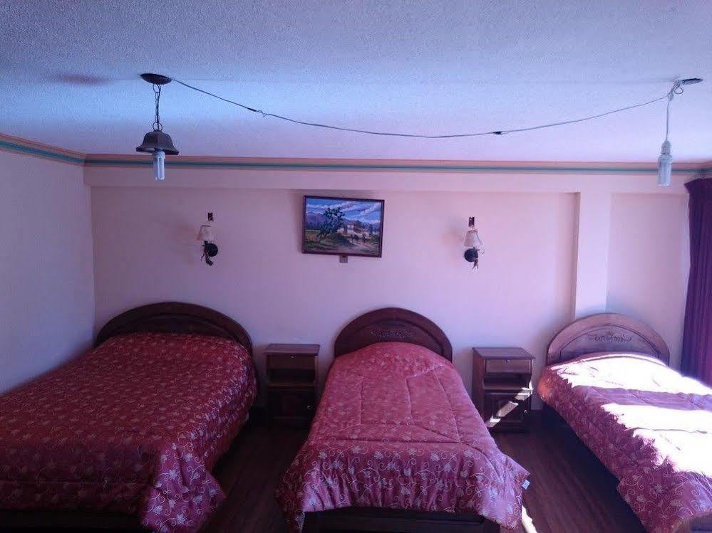Hostal Real Los Andes Del Lago Copacabana  Ngoại thất bức ảnh