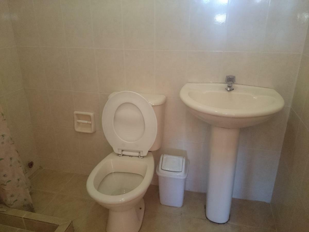 Hostal Real Los Andes Del Lago Copacabana  Ngoại thất bức ảnh