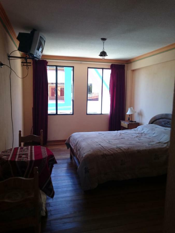 Hostal Real Los Andes Del Lago Copacabana  Ngoại thất bức ảnh